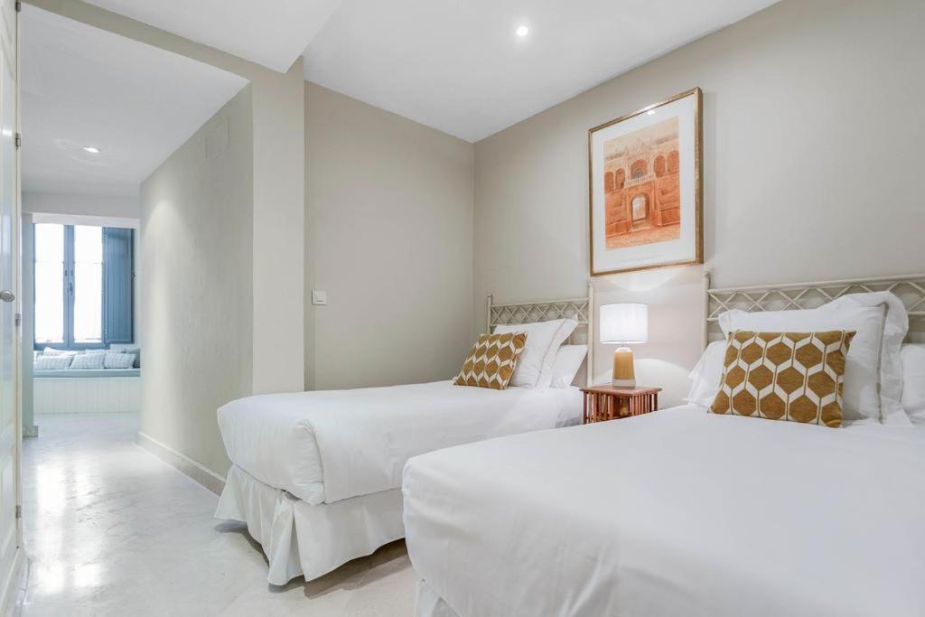 Вилла Fam Sevillian Townhouse Севилья Экстерьер фото