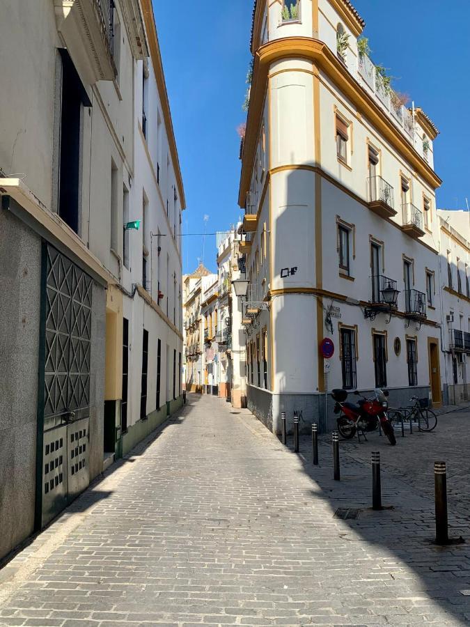 Вилла Fam Sevillian Townhouse Севилья Экстерьер фото
