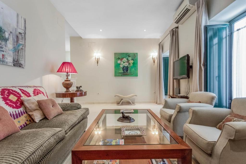 Вилла Fam Sevillian Townhouse Севилья Экстерьер фото